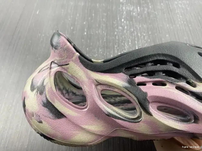 hype IG9562 Foam Adidas Yeezy MX Carbon RNR 0516
